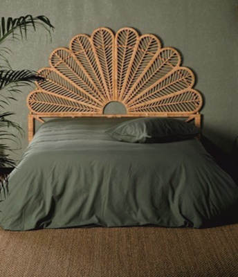 Cane Bed
